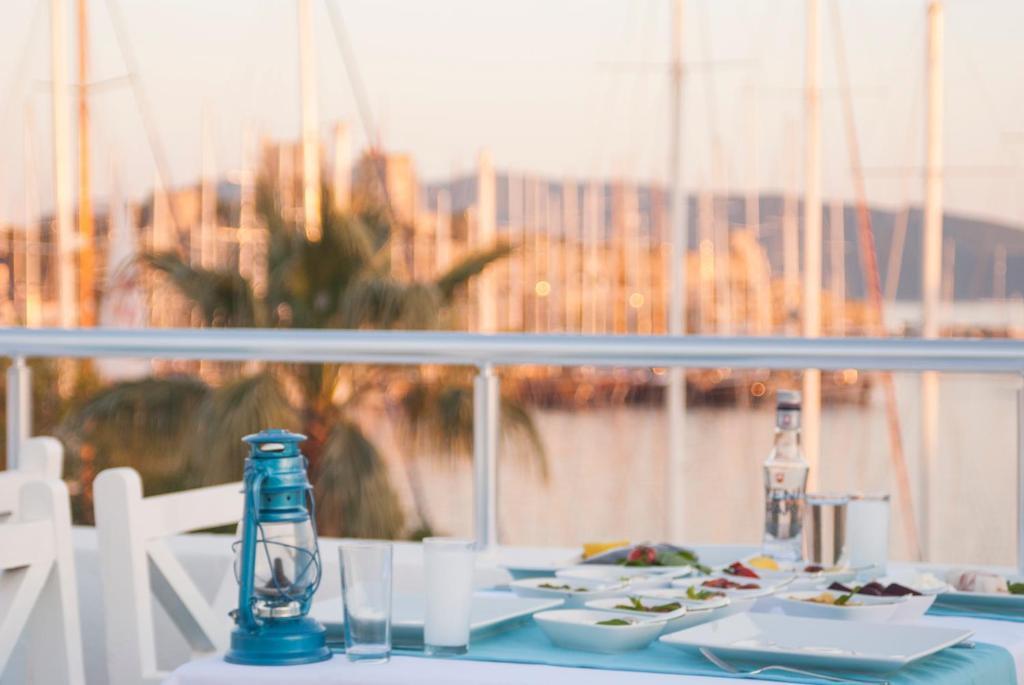 Akkan Hotel Marina (Adults Only) Bodrum Extérieur photo